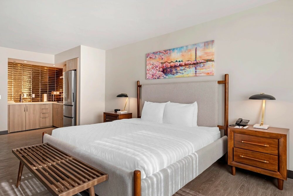Фото Sonder The Quincy Ascend Hotel Collection