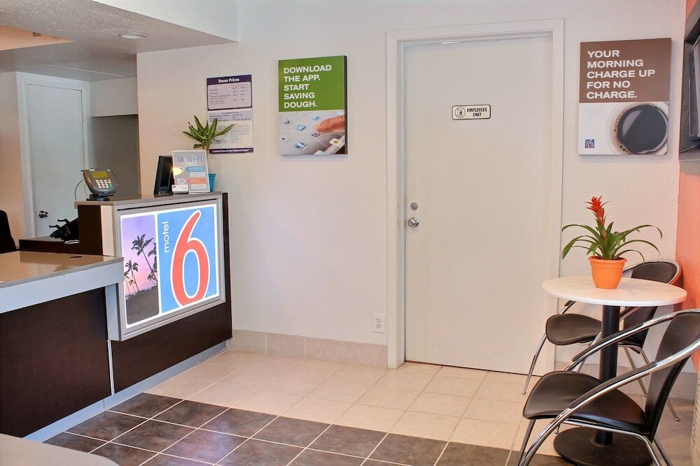 Фото Motel 6 Atascadero