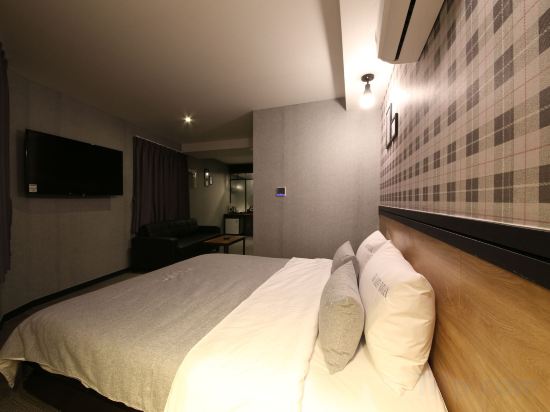 Фото The Last Hotel