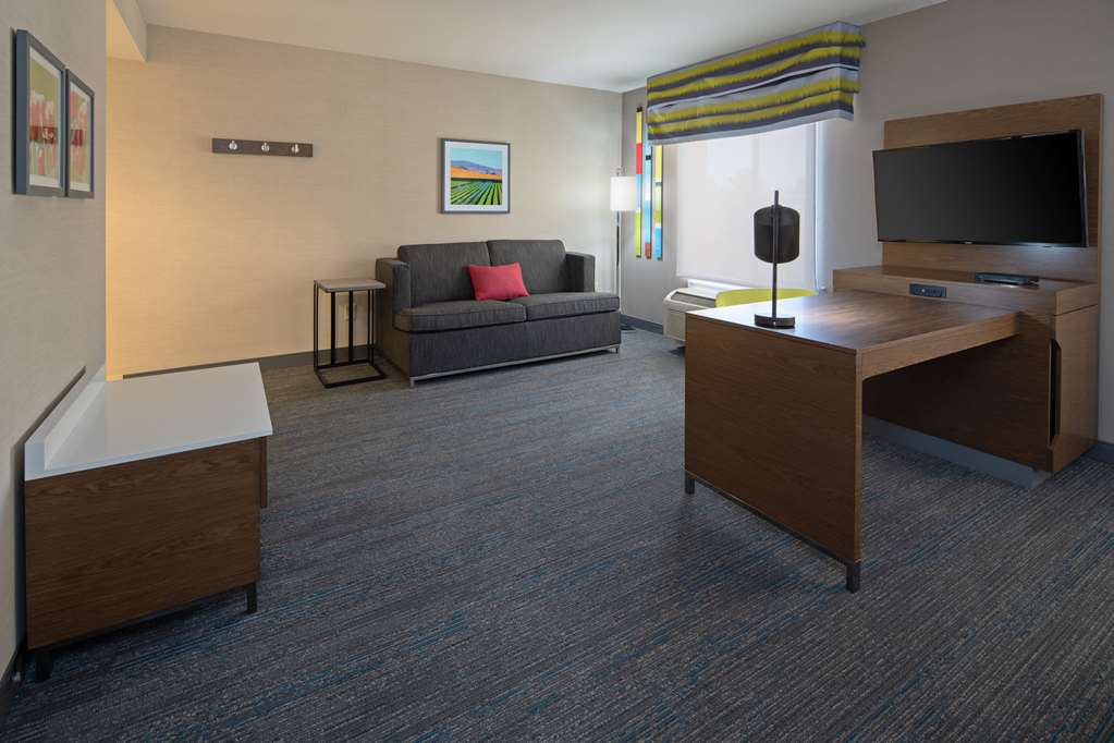 Фото Hampton Inn Visalia