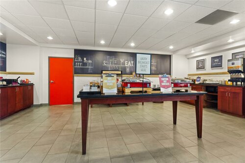 Гостиница Hampton Inn & Suites Port Richey в Спринг Хилл