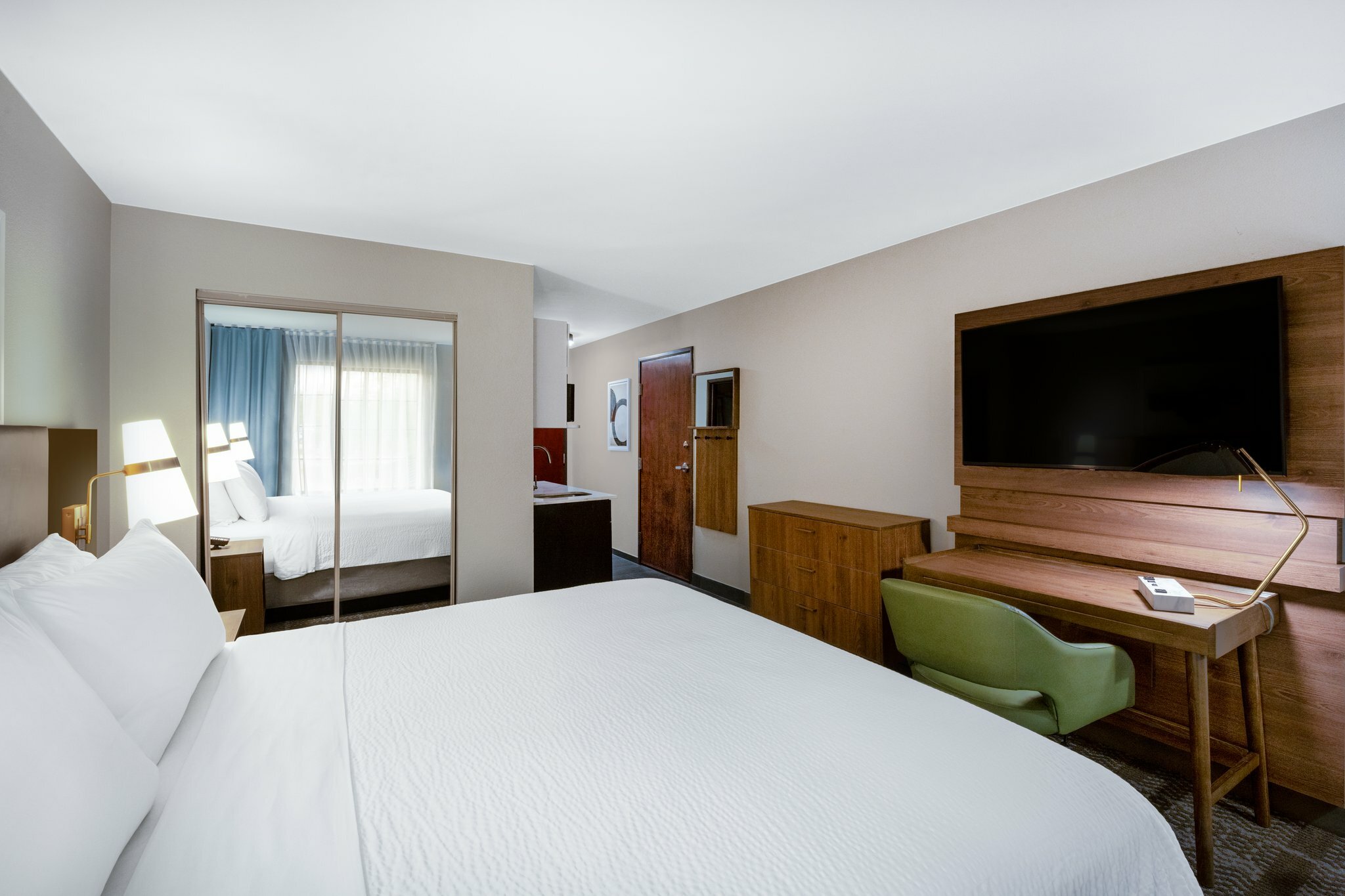 Фото Staybridge Suites West Des Moines, an Ihg Hotel