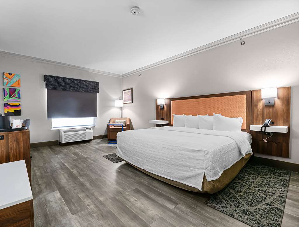 Фото Hampton Inn Seguin
