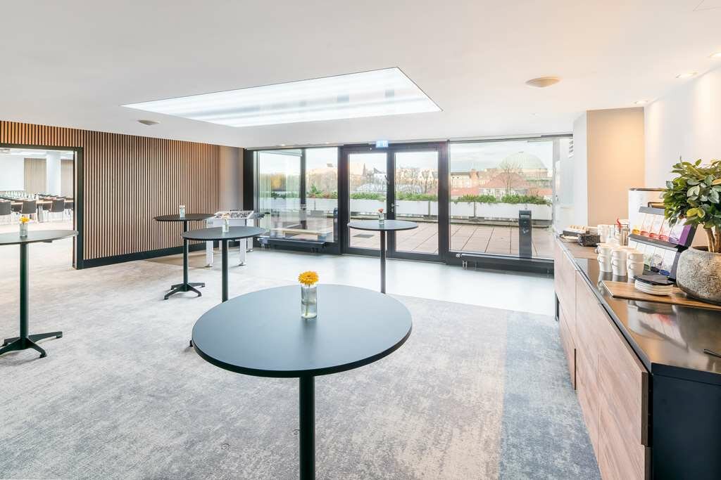 Фото Radisson Blu Hotel, Hamburg