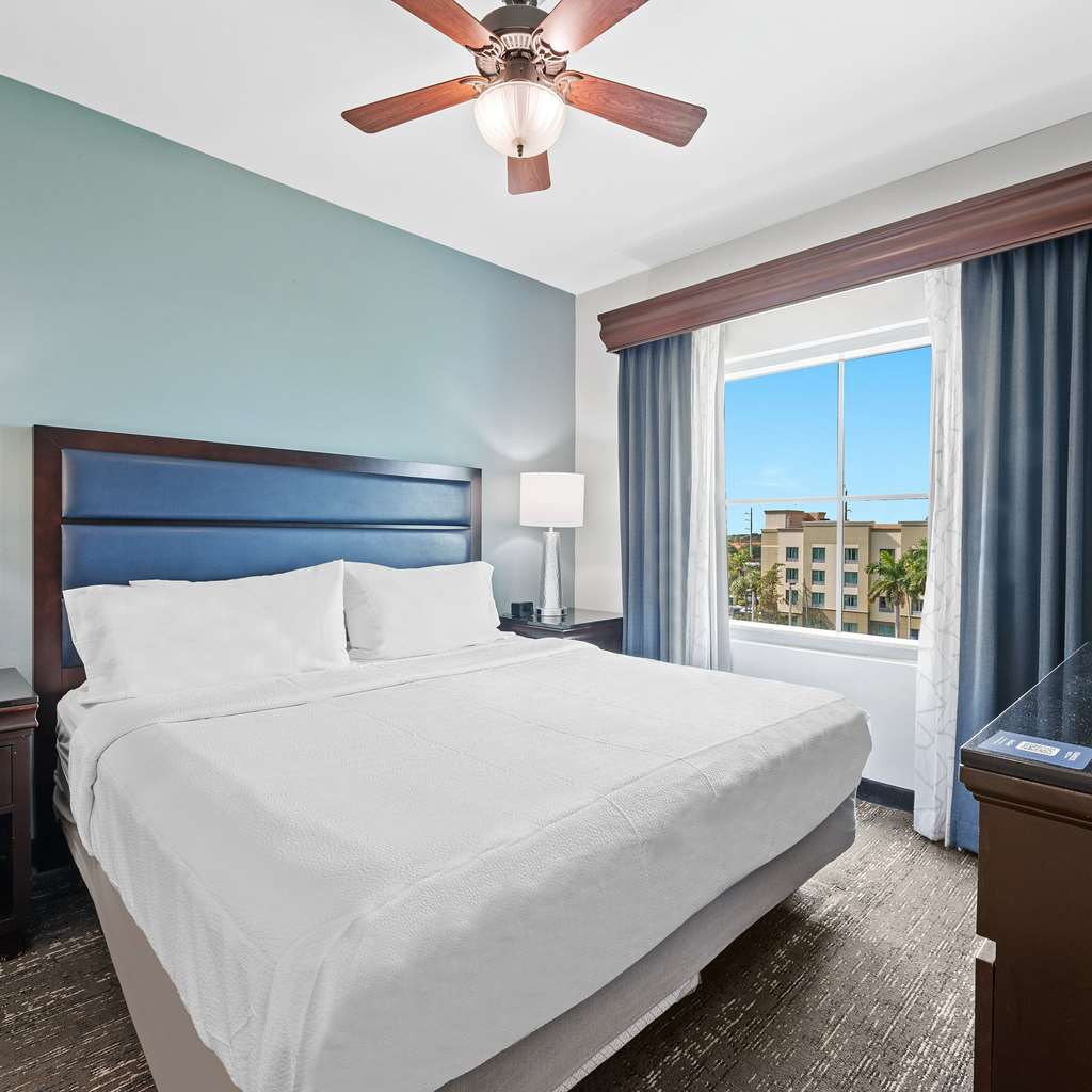 Фото Homewood Suites by Hilton Ft. Lauderdale Airport-Cruise Port