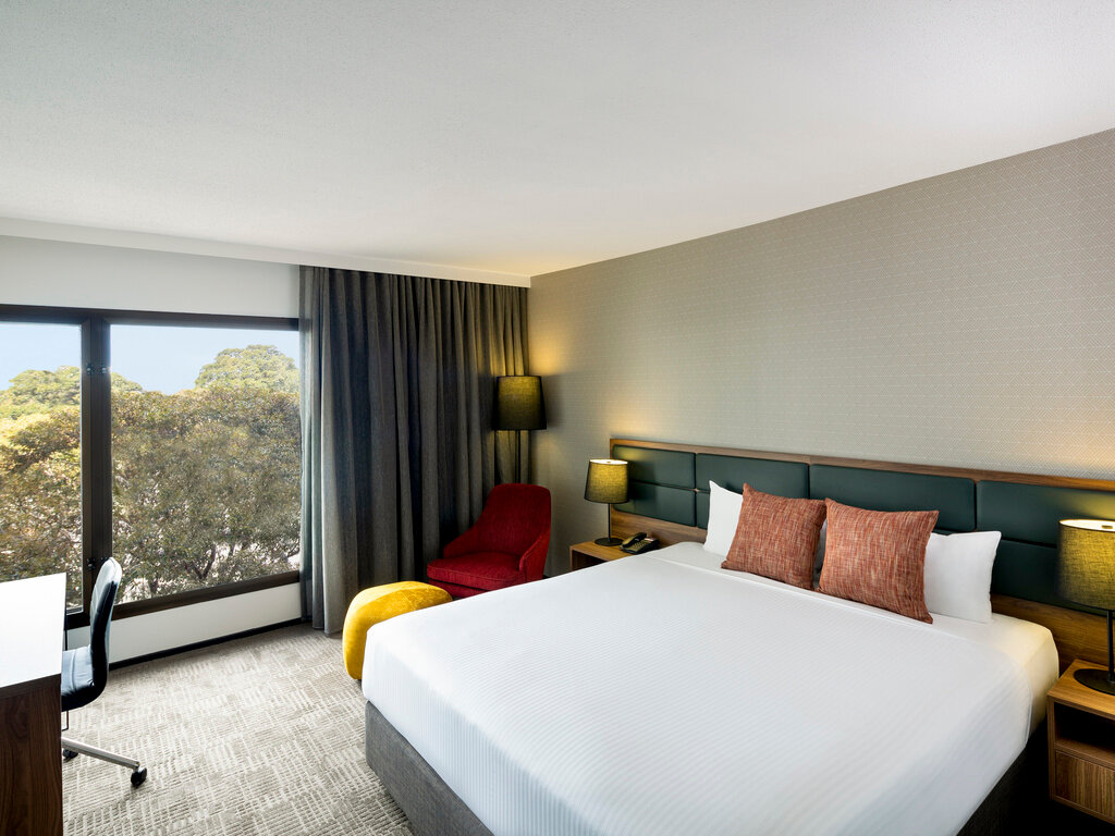 Фото Novotel Sydney International Airport Hotel