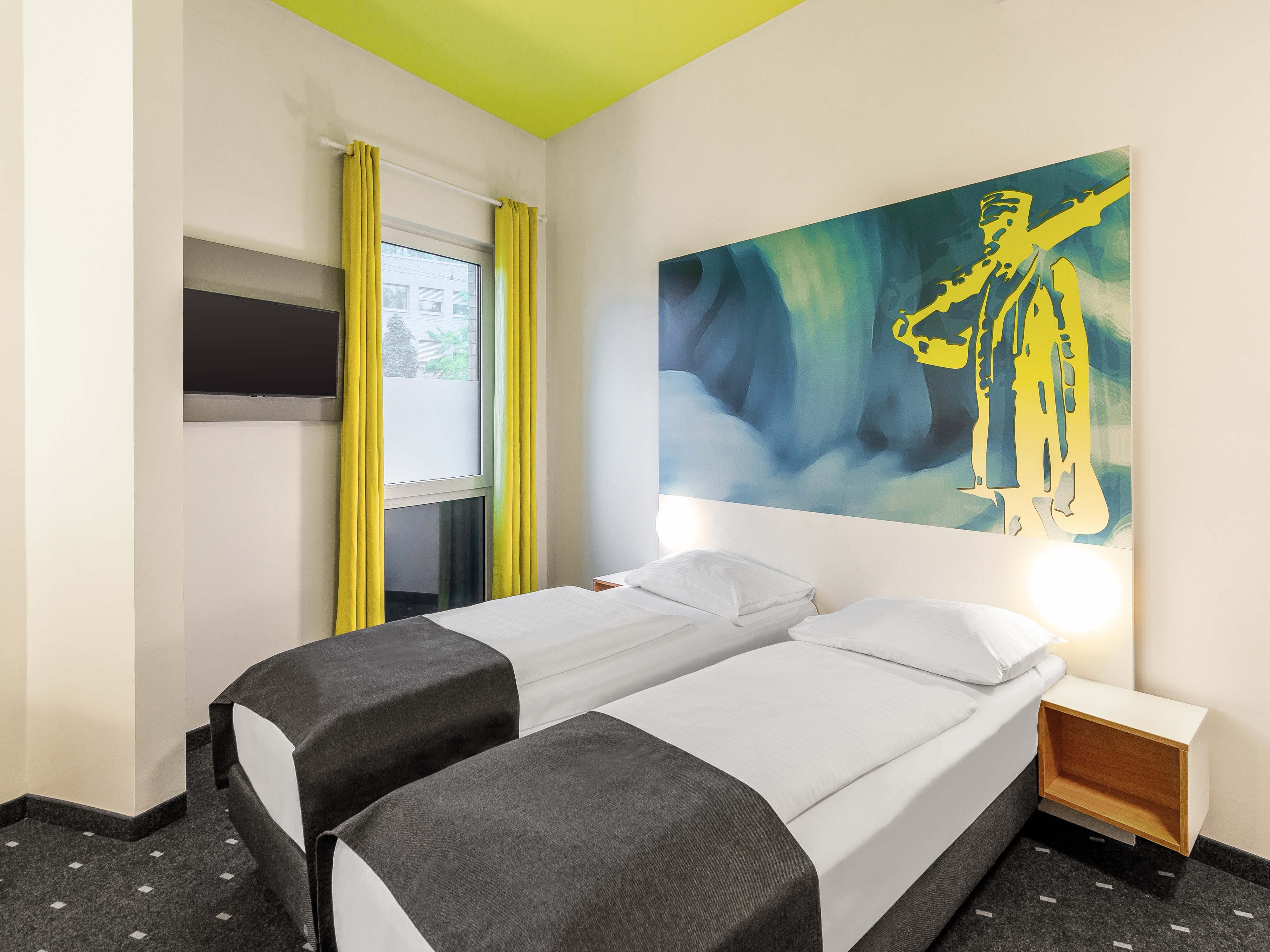 Фото B&b Hotel Krefeld