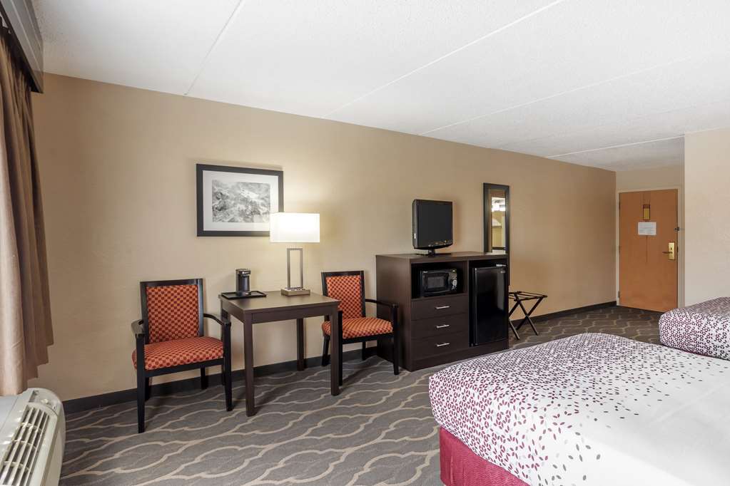 Фото Best Western Inn At Blakeslee-pocono