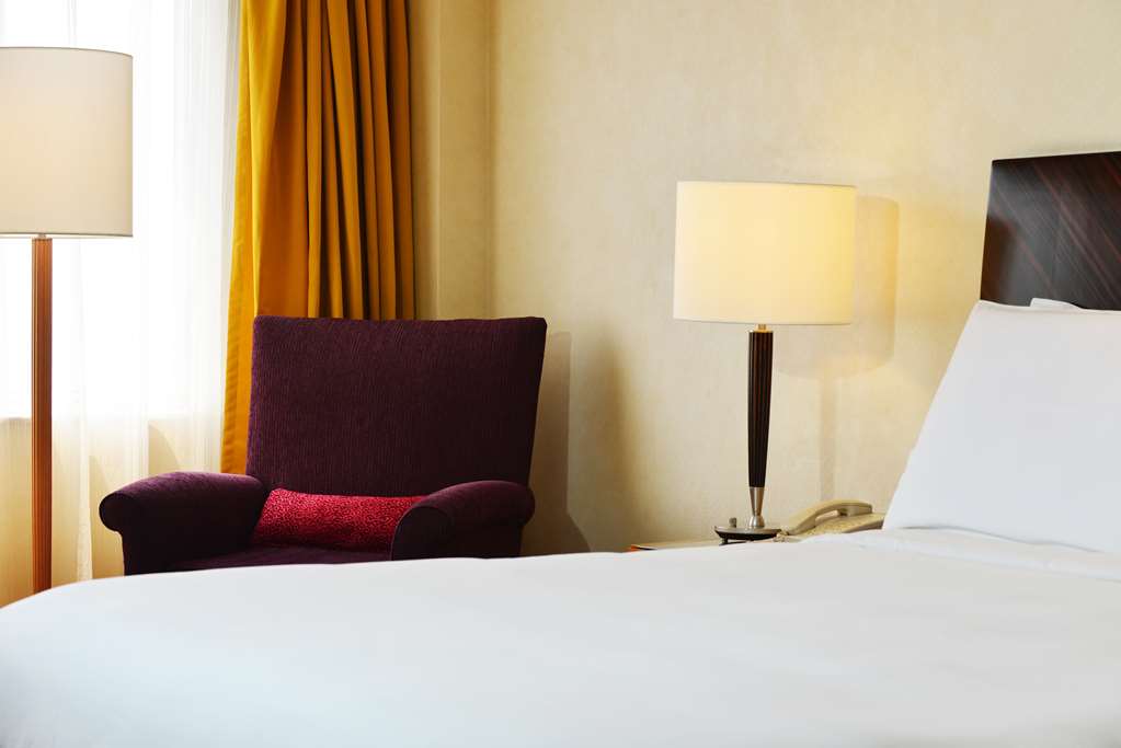 Фото Radisson Collection Hotel Yangtze Shanghai