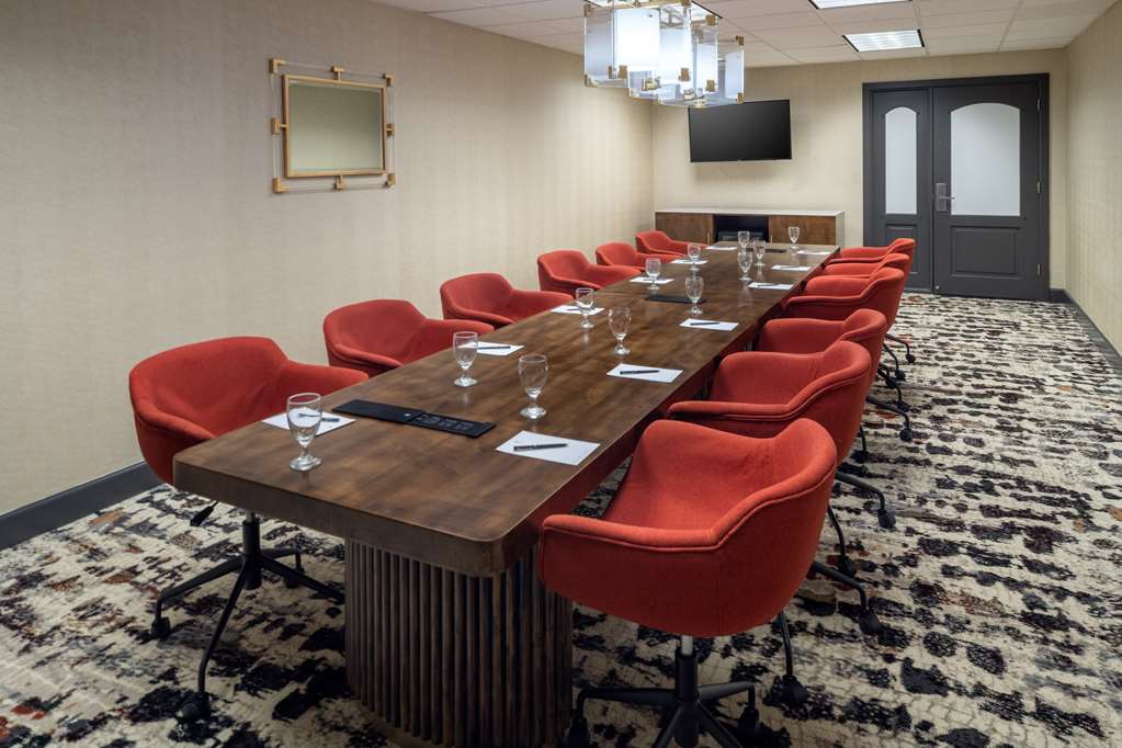 Фото Embassy Suites by Hilton Orlando North