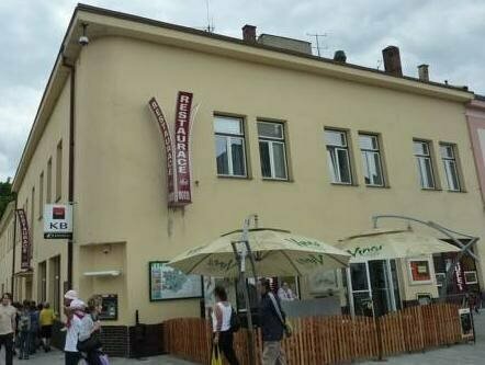 Гостиница Hotel Tht в Пардубицком крае