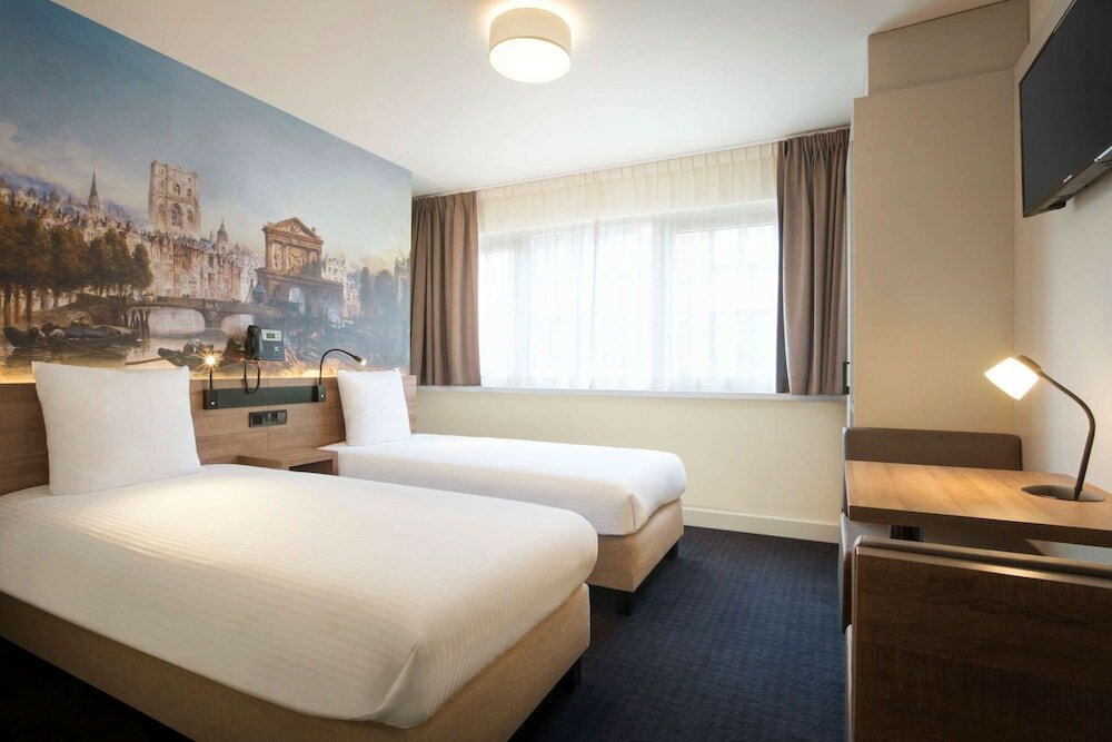 Фото Rotterdam Teleport Hotel