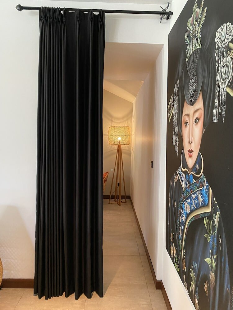 Фото Karmagali Boutique Suites