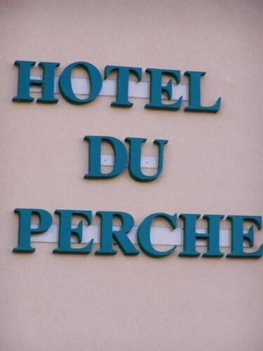 Гостиница Brit Hotel Du Perche в Ножан-ле-Ротру