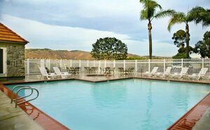 Гостиница Ayres Suites Yorba Linda