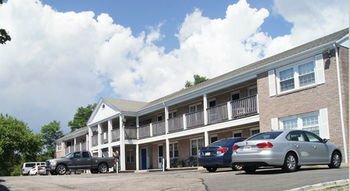 Гостиница Cape Cod Harbor House Inn в Гианнисе