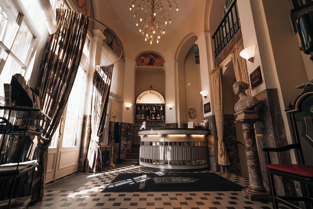 Фото Hotel Viktoria