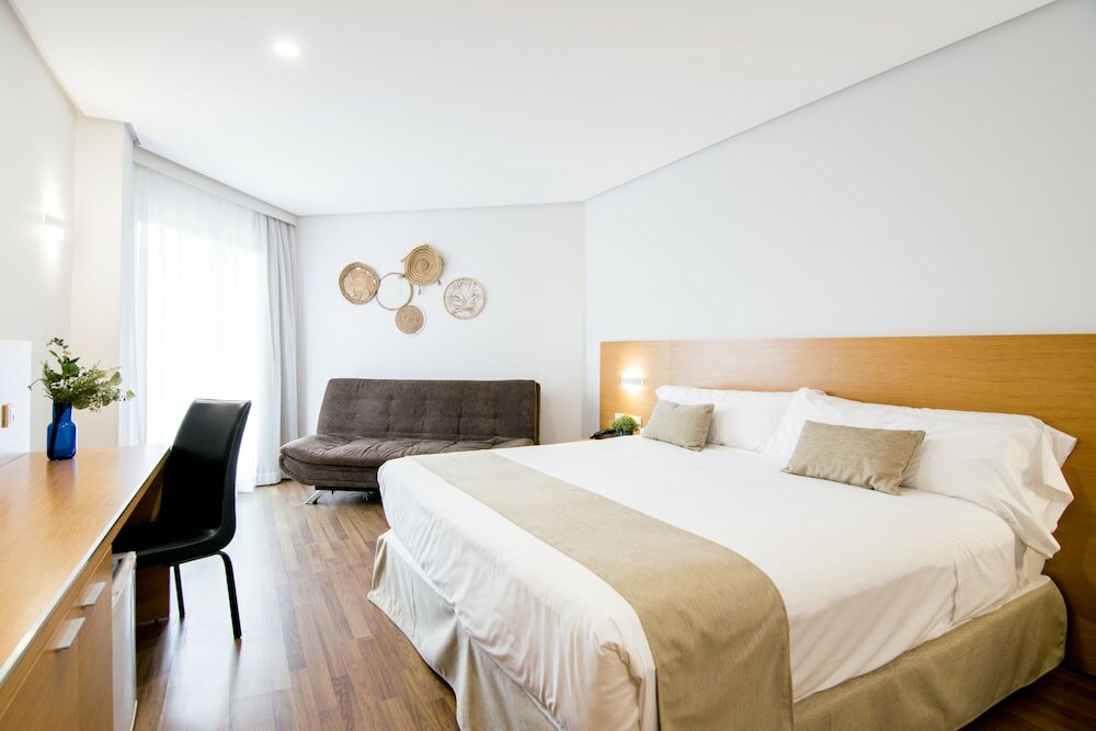 Фото Cullera Holiday Hotel