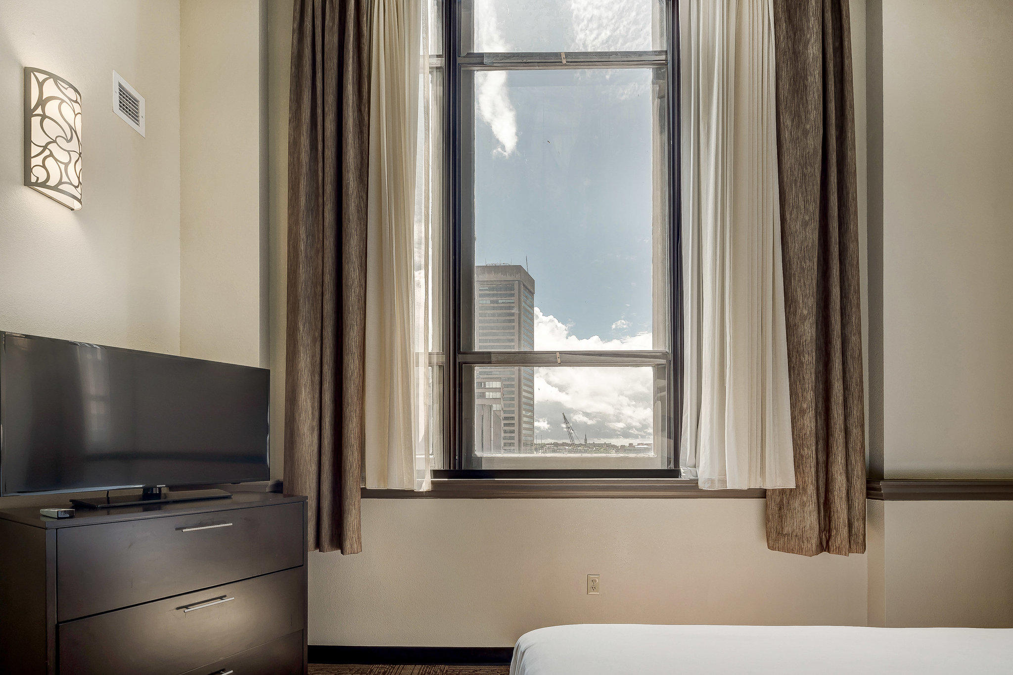 Фото Staybridge Suites Baltimore - Inner Harbor, an Ihg Hotel