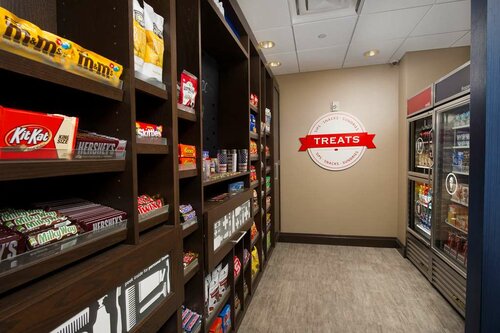 Гостиница Hampton Inn & Suites Falls Church в Арлингтоне