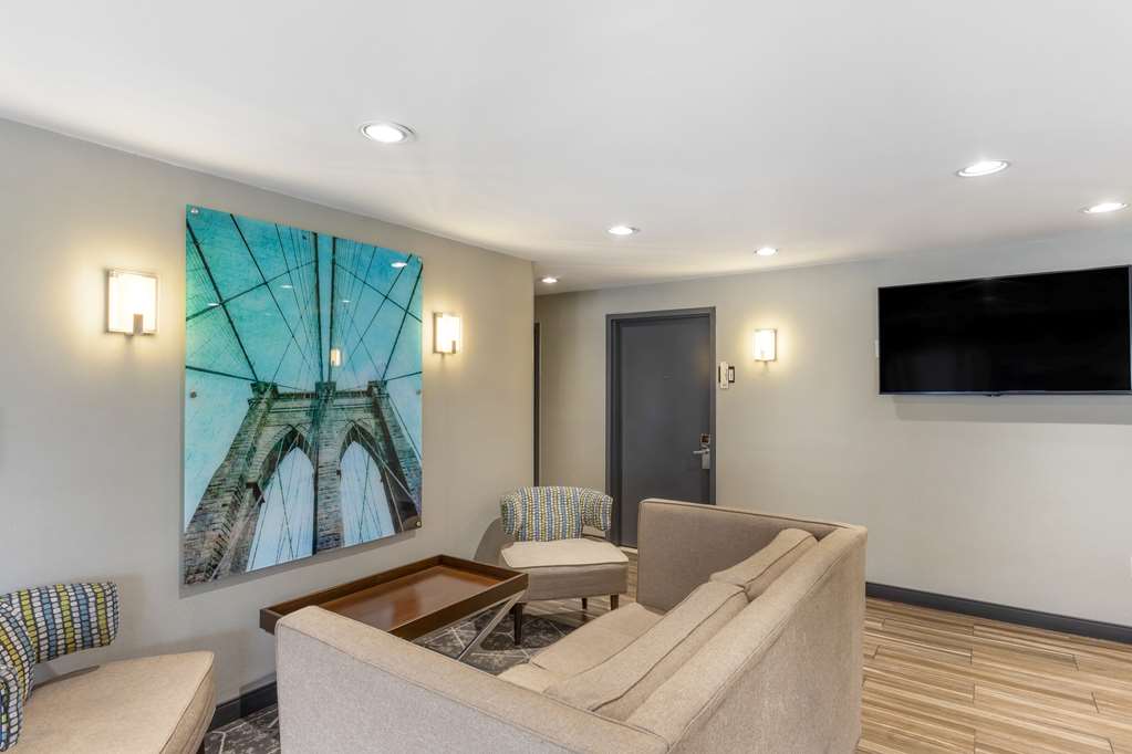 Фото Best Western Brooklyn-Coney Island Inn