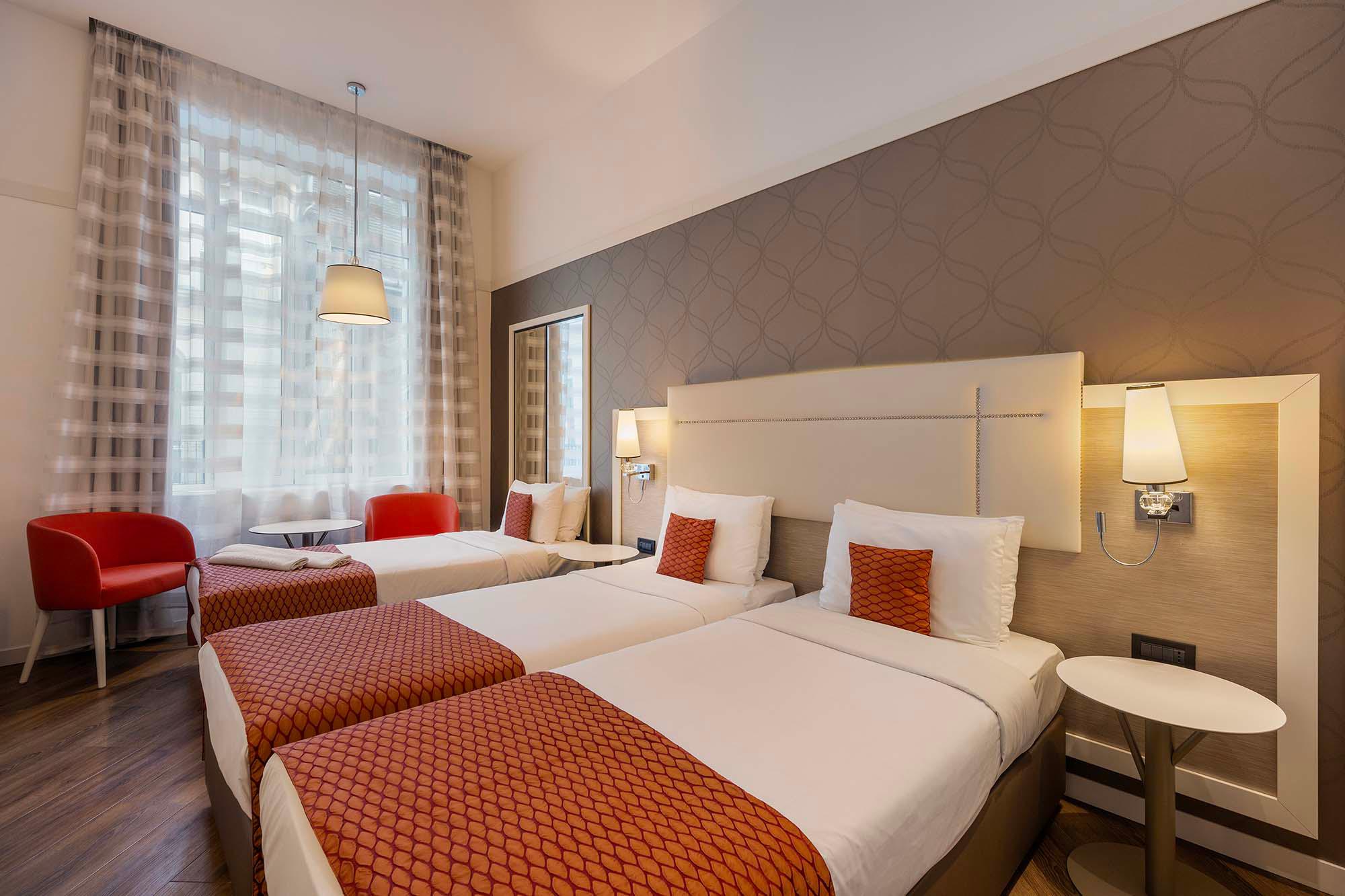 Фото Ikonik Parlament