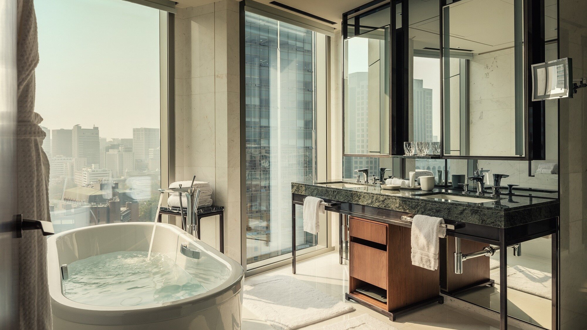 Фото Four Seasons Hotel Seoul