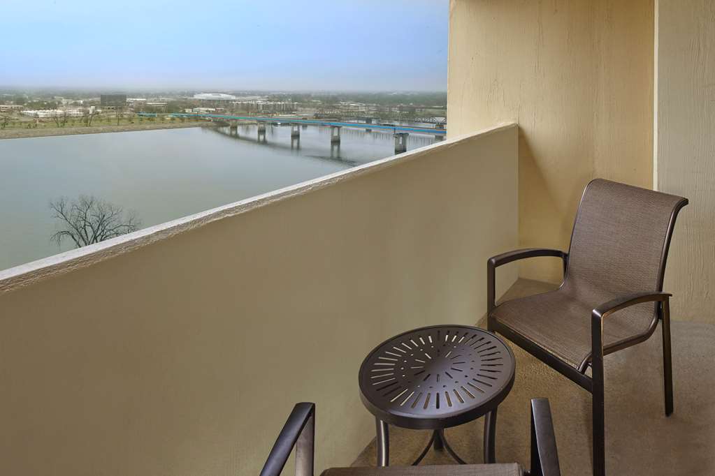 Фото DoubleTree by Hilton Little Rock