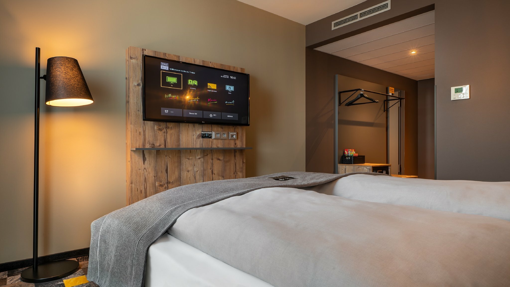 Фото The niu Timber