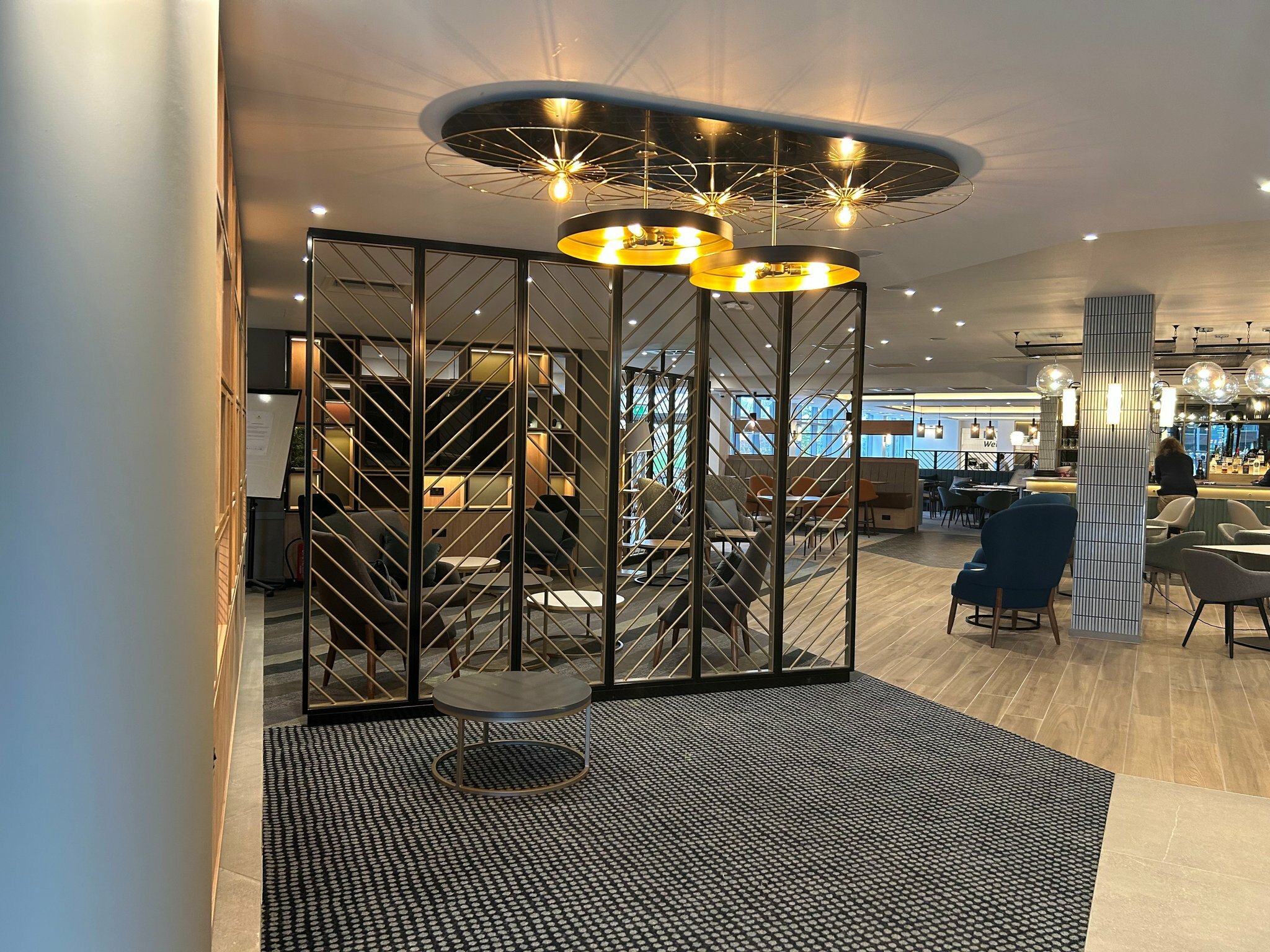 Фото Hilton Garden Inn Luton North