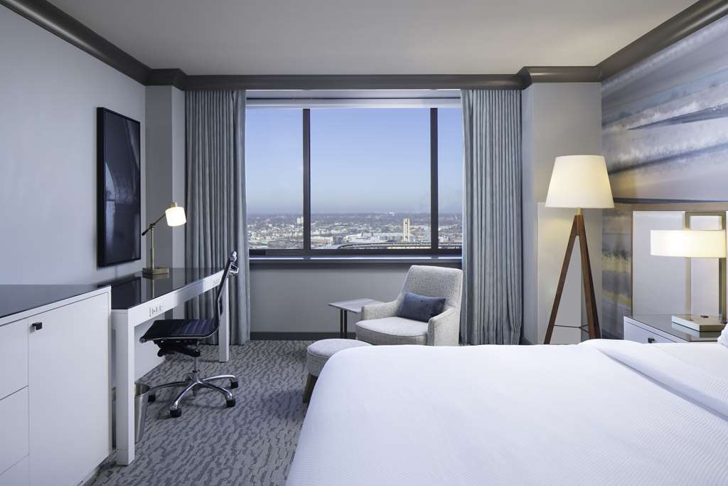 Фото Loews Minneapolis Hotel