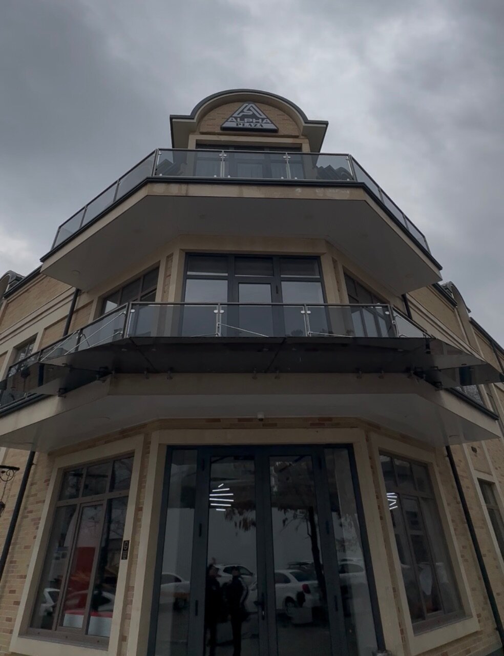 Фото Alpha Plaza