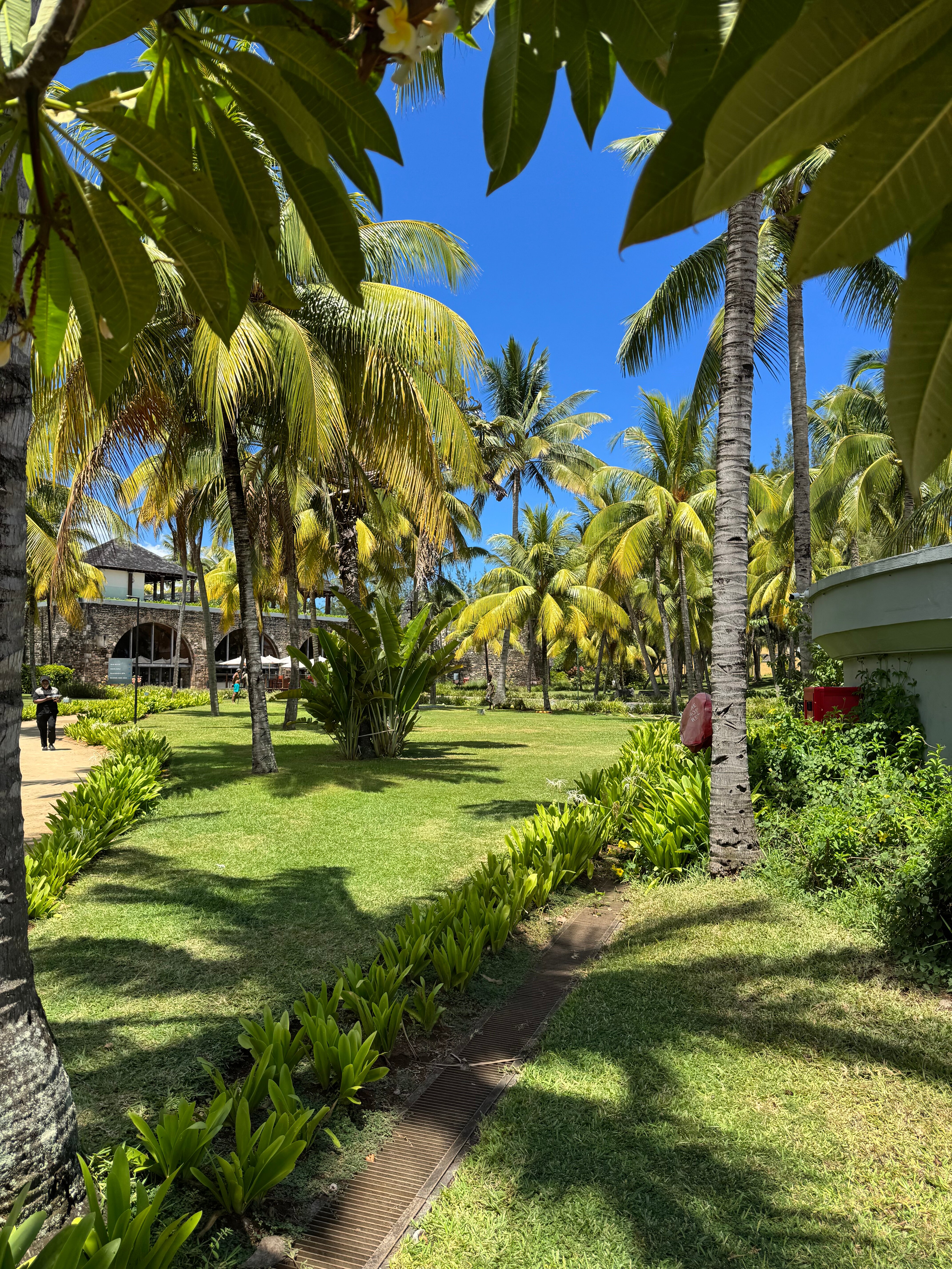 Фото Outrigger Mauritius Beach Resort