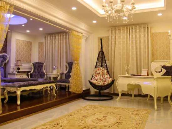 Фото Royal Hotel Dalat
