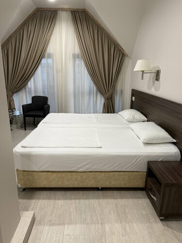 Гостиница Yerevan Deluxe в Ереване