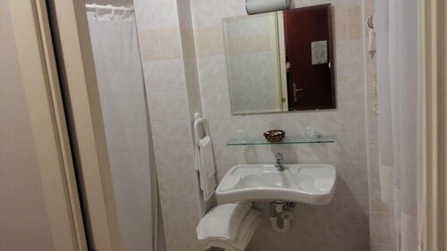 Гостиница Hotel Cavour Asti в Асти