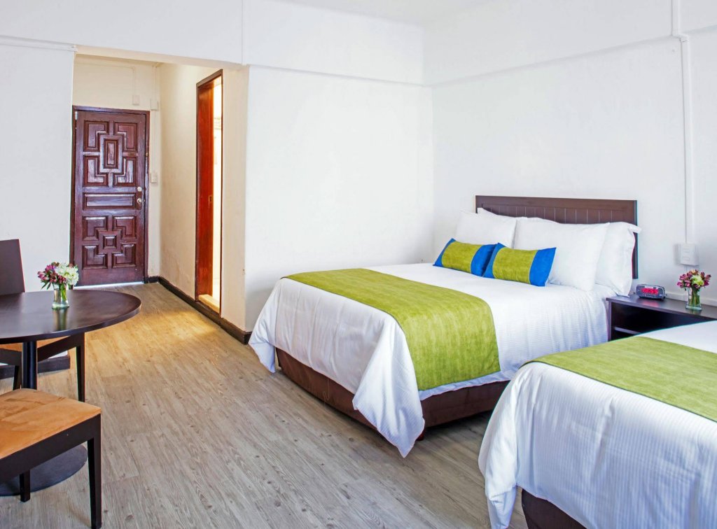 Фото Hotel Virreyes