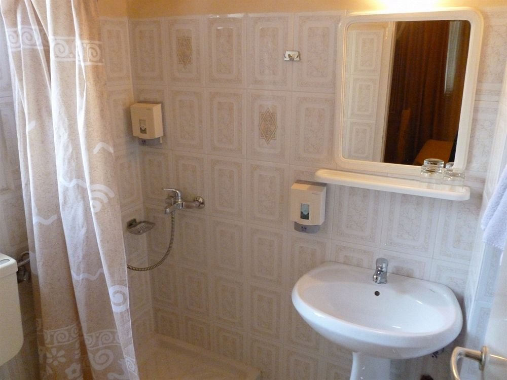Фото Avra Hotel