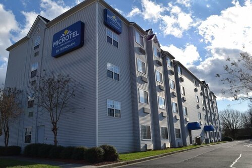 Гостиница Microtel Inn & Suites by Wyndham Rock Hill/Charlotte Area