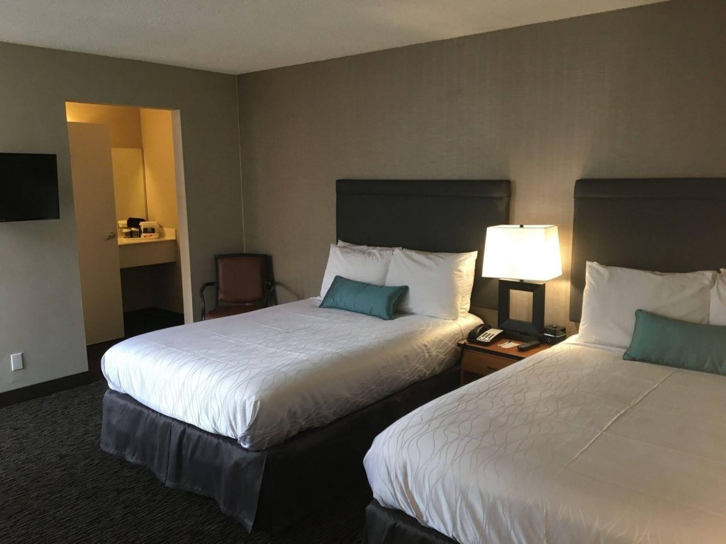 Фото City Center Inn & Suites