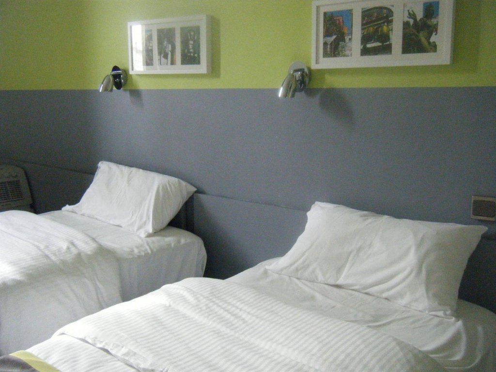 Фото Hotel de la Croix Rousse