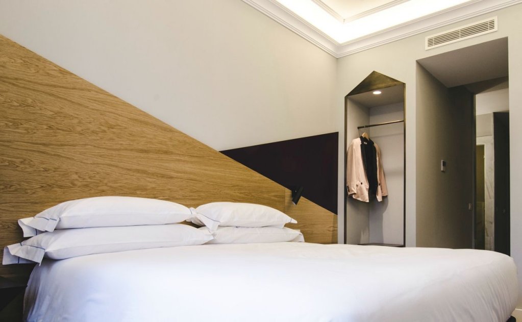 Фото One Shot Recoletos 04