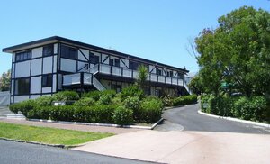 Гостиница The Surrey Hotel