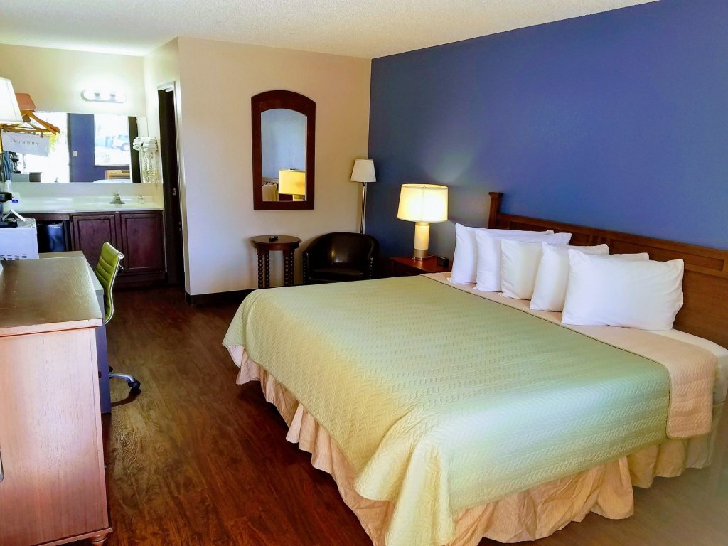 Фото Rodeway Inn near Ft Huachuca