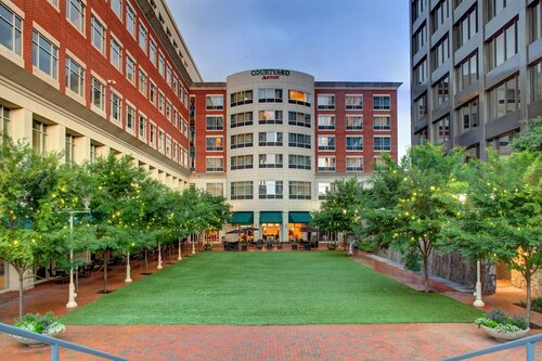 Гостиница Courtyard by Marriott Greenville Downtown
