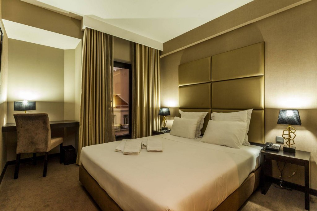 Фото Czar Lisbon Hotel