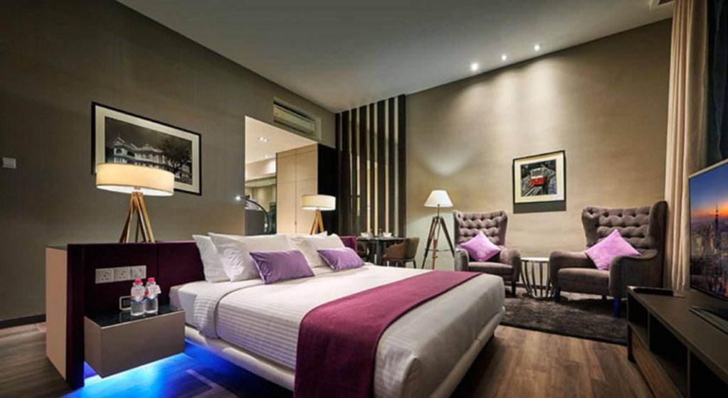 Фото Maritime Luxury Suites