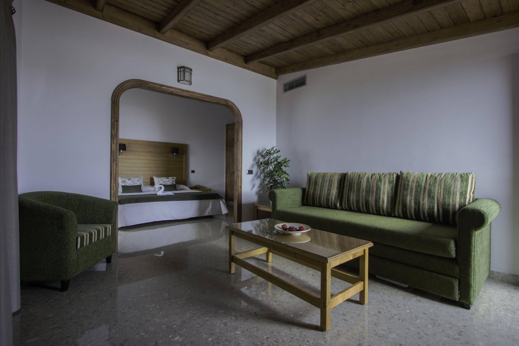 Фото Hotel Melva Suite