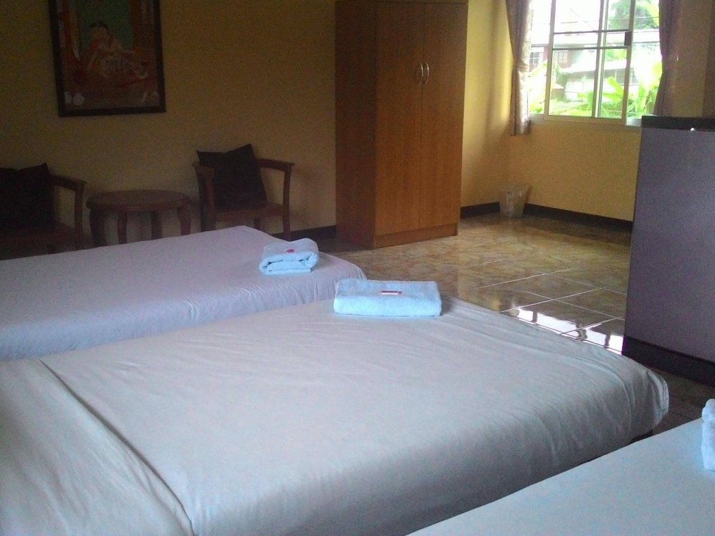 Фото Phoemphoon 2 Hotel