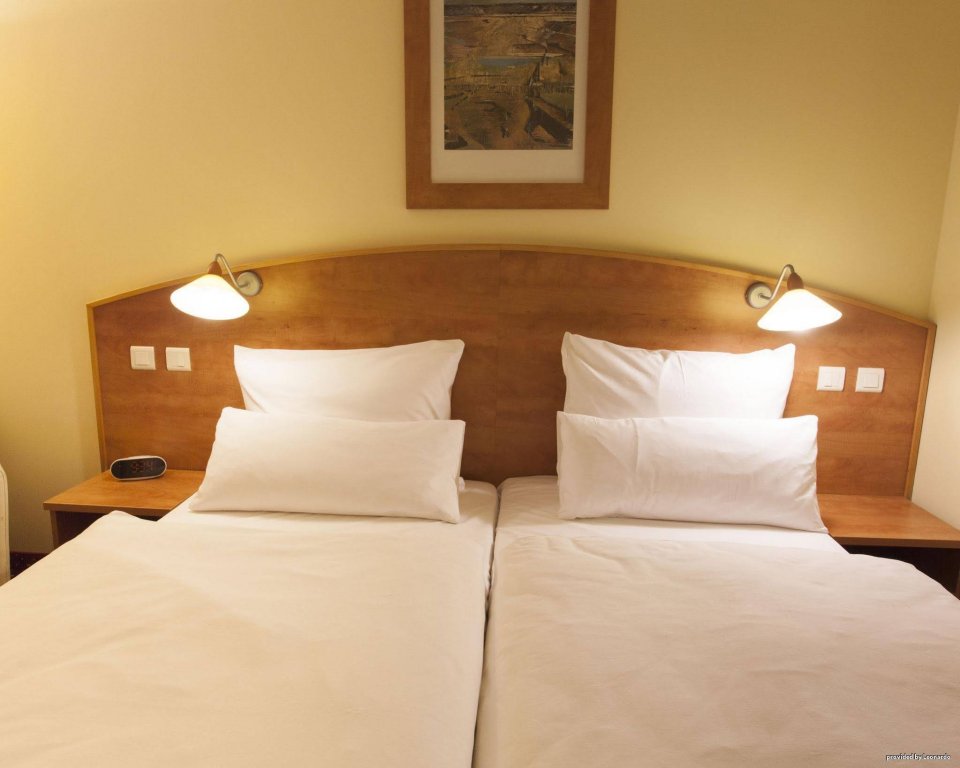 Фото Amedia Express Prag, Trademark Collection by Wyndham